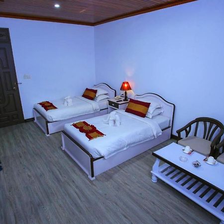 Hotel Queen Mandalaj Kültér fotó