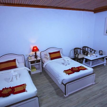 Hotel Queen Mandalaj Kültér fotó