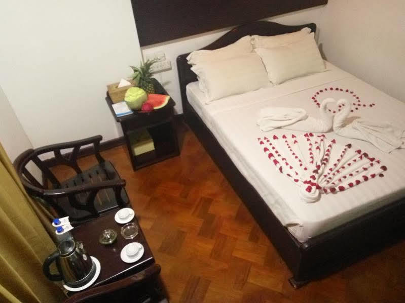 Hotel Queen Mandalaj Kültér fotó