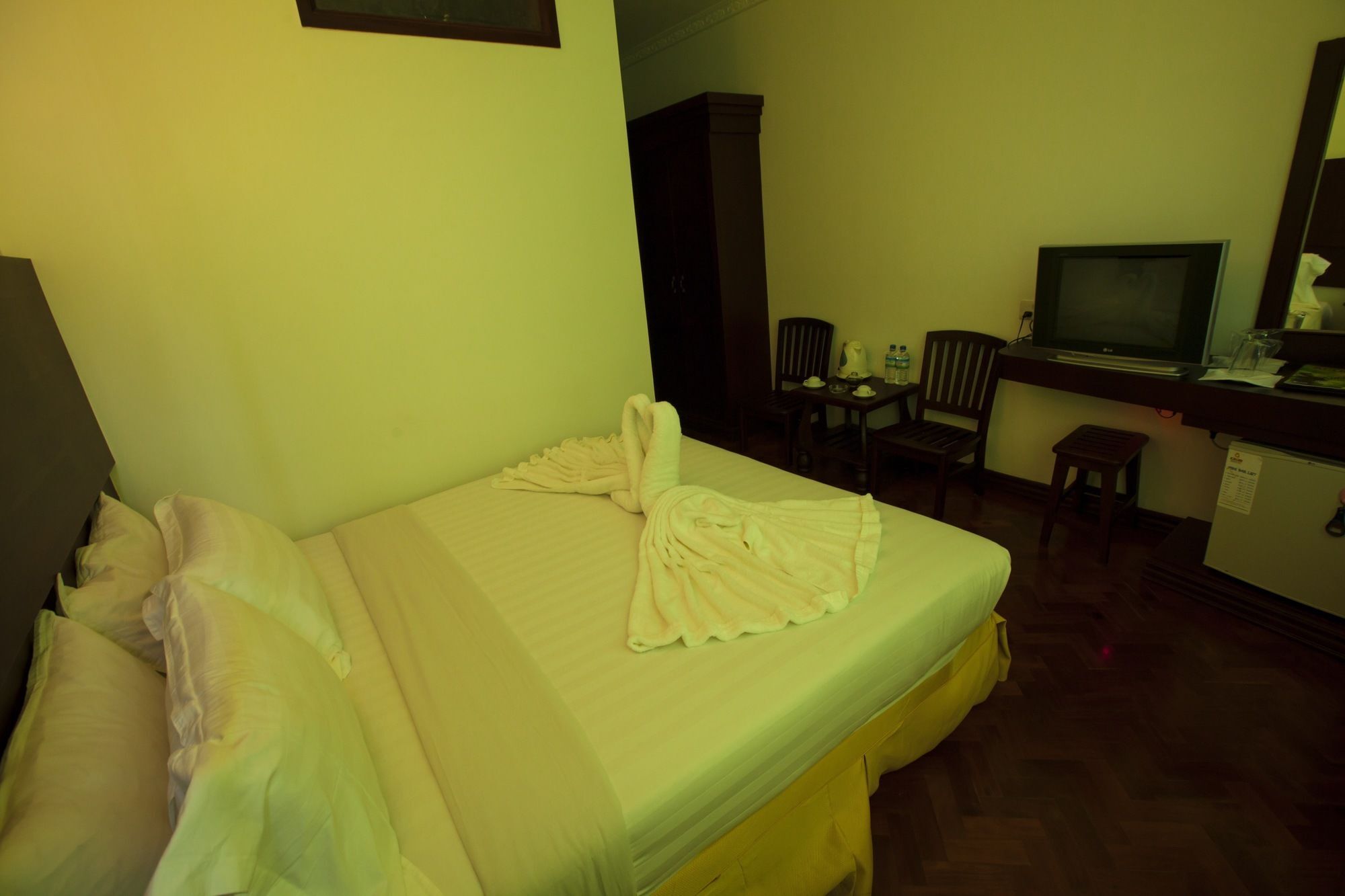 Hotel Queen Mandalaj Kültér fotó