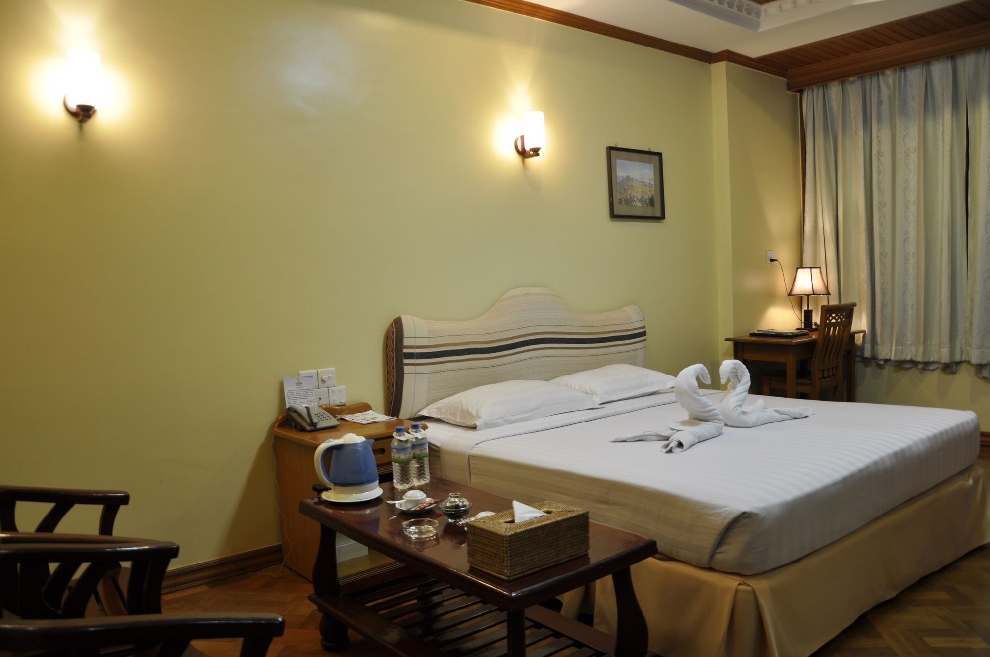 Hotel Queen Mandalaj Kültér fotó